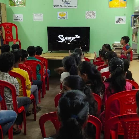 Inspiring Movie Super 30