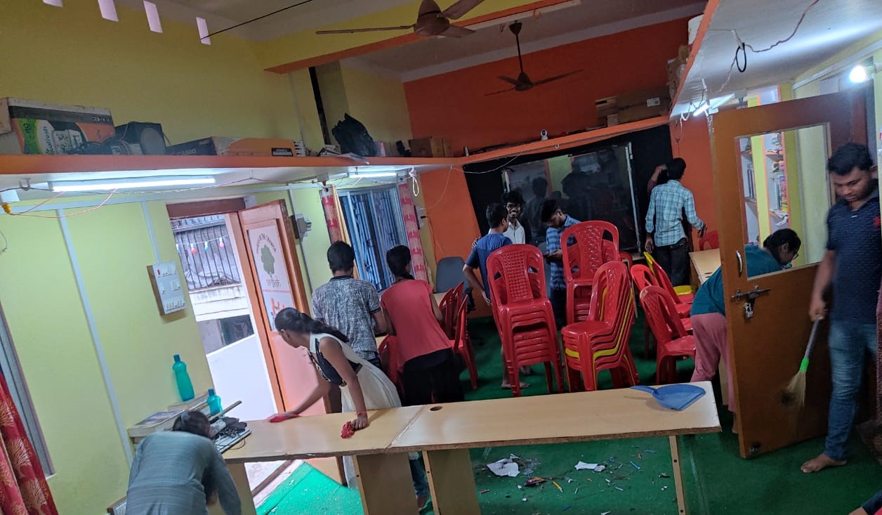 Cleanliness Drive by Vriksh Pathshala
