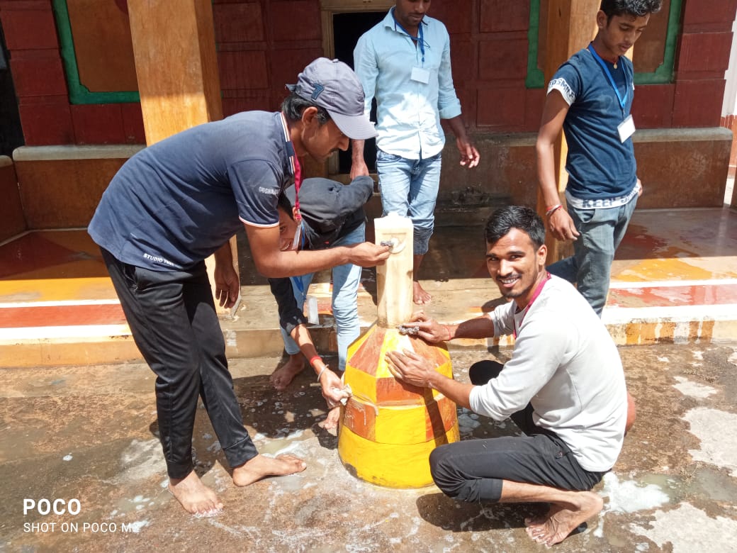 CLEANLINESS DRIVE BY BODHGAYA MATH LIBRARY